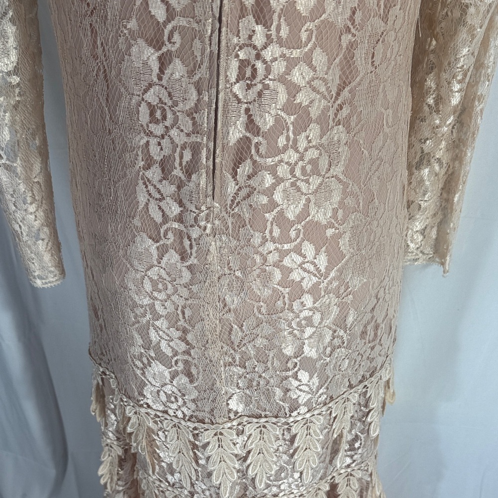 Ursula of Switzerland Lace Long Sleeve Dress in Rose Gold Size 8 - Picture 10 of 12